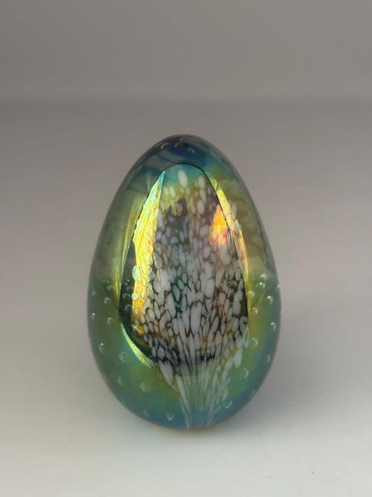 Vintage Glass Eye Studio Iridescent Art Glass Egg Paperweight Signed 1992 Seattle Collectible