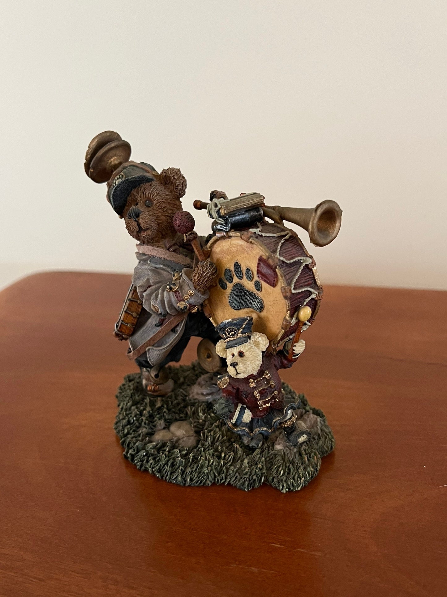 The Boyds Bear Collection Jonathan C. Tootenwhistle with Marjorie Marchalong One Bear Band 1995