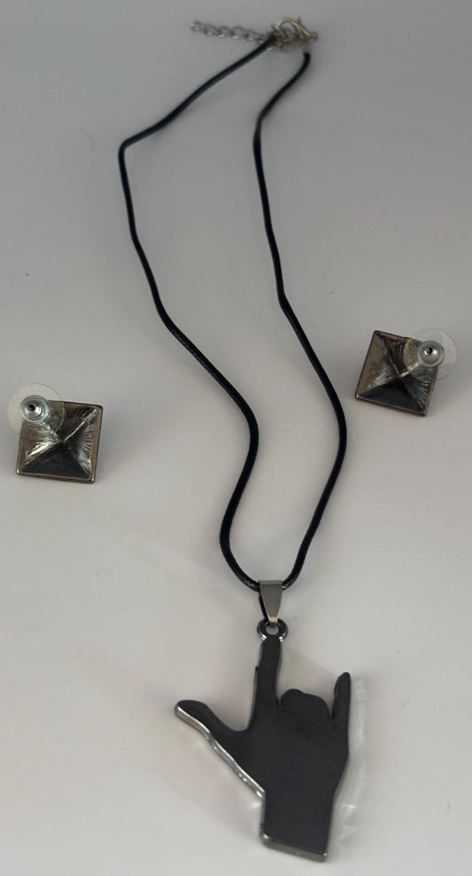 Vintage Necklace and Earrings Set Lover Antiques and Vintage