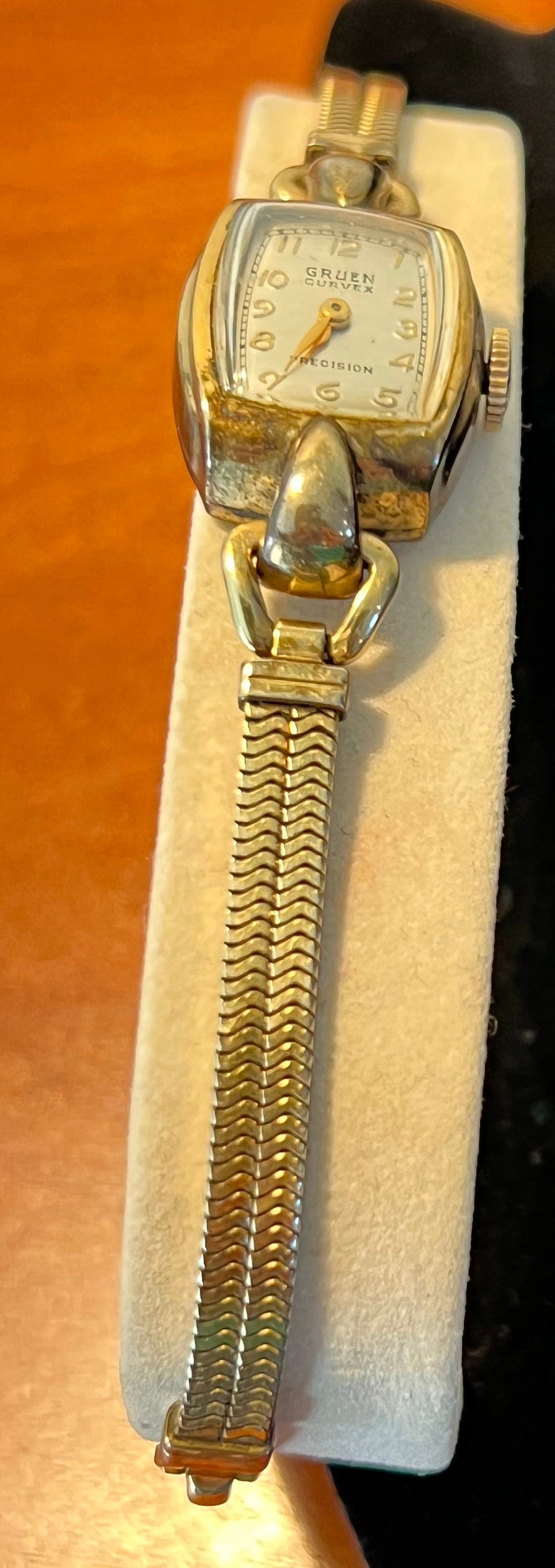 Vintage GRUEN Curvex Womens Precision Watch 10K Gold Filled Jewelry Lover Antiques and Vintage