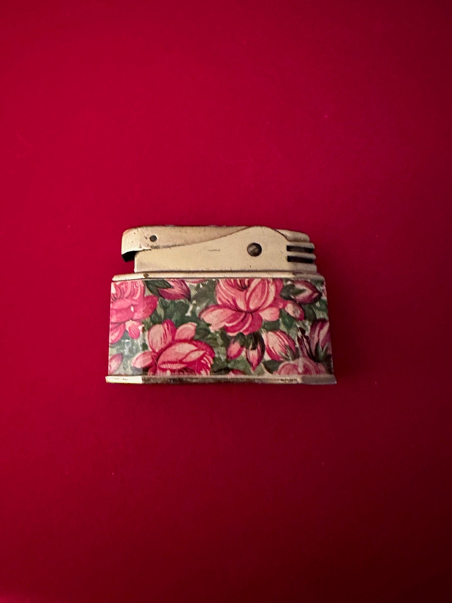 Vintage Stratton Mid Century Lighter, Floral Lighter, Lover Antiques