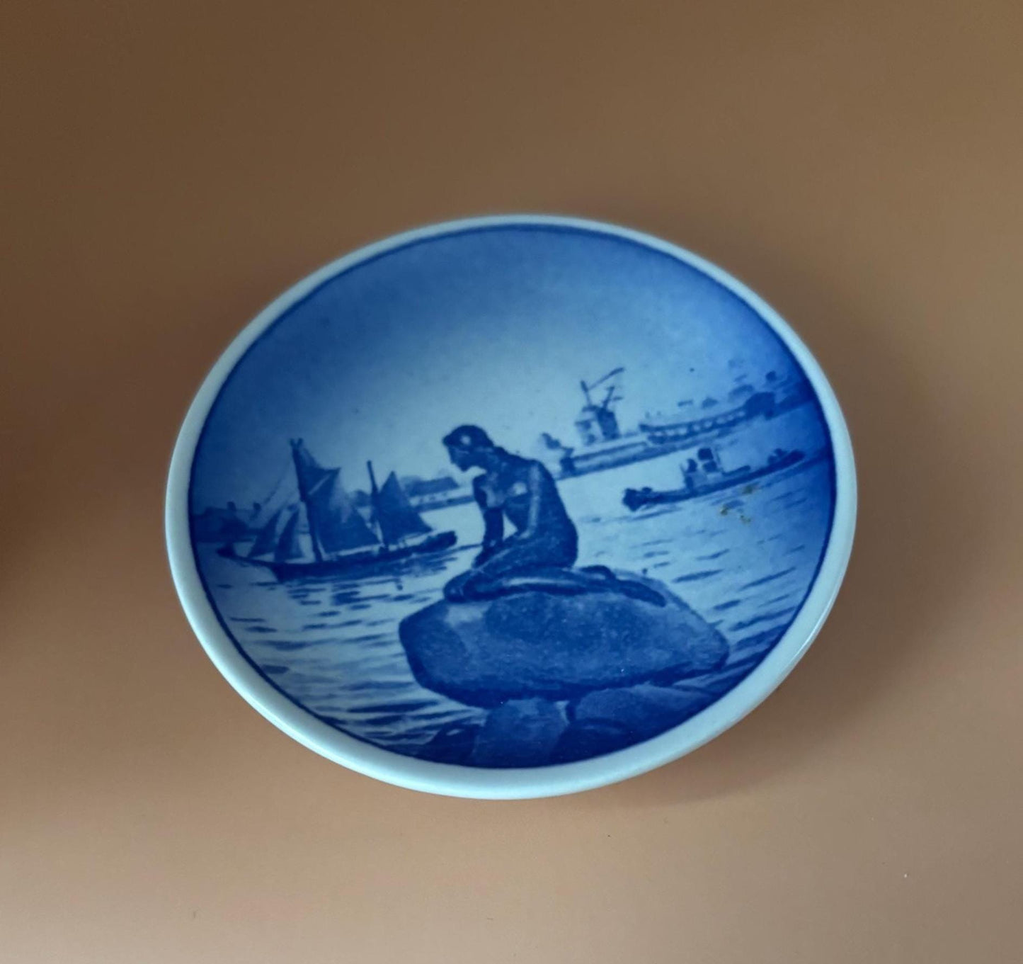 Set of 5 Royal Copenhagen Plaquettes, Collection of Plates, Lover Antiques and Vintage
