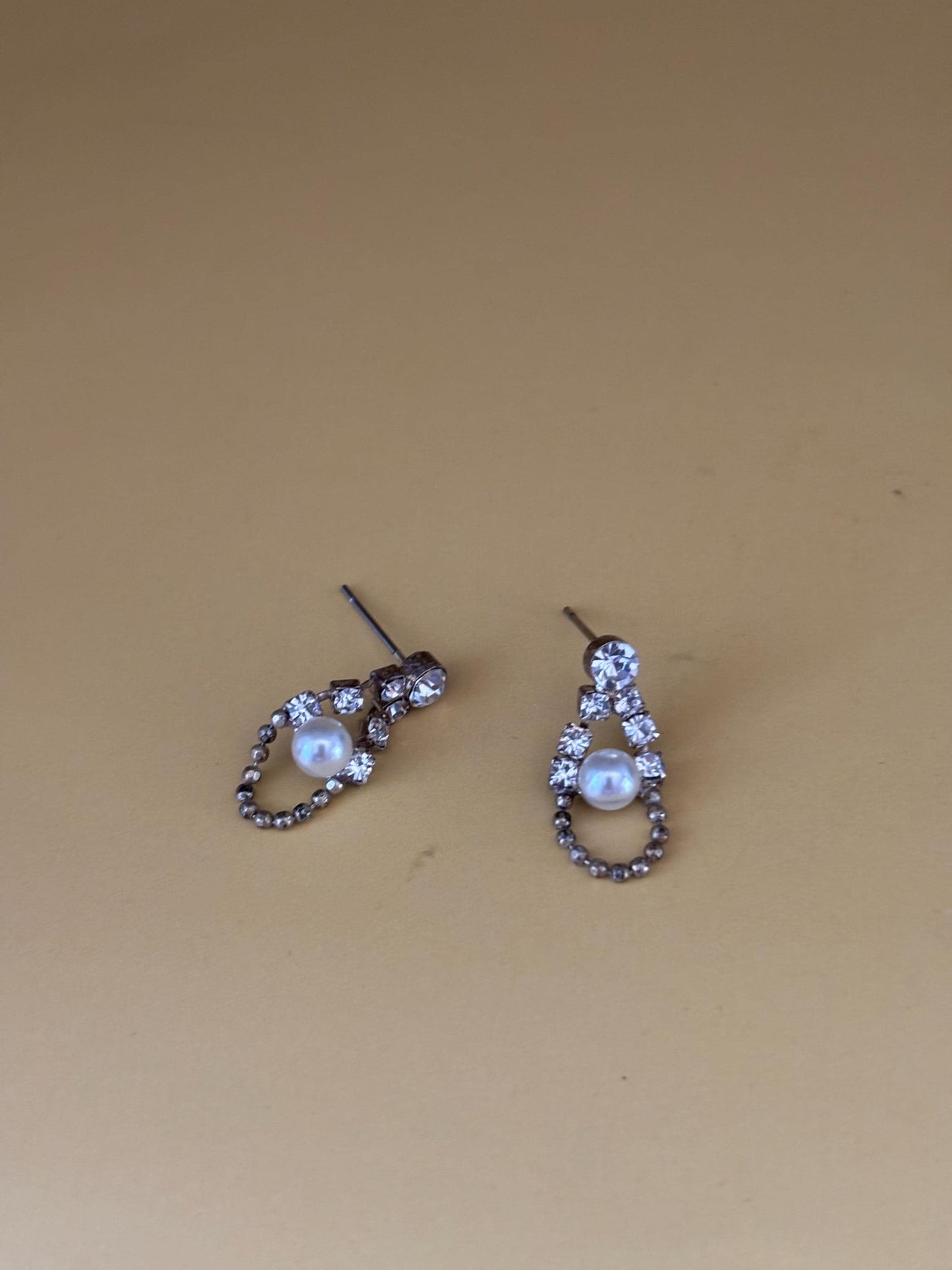 Vintage Silver Rhinestone Pearl Earrings Elegant Teardrop Dangle Jewelry Gift
