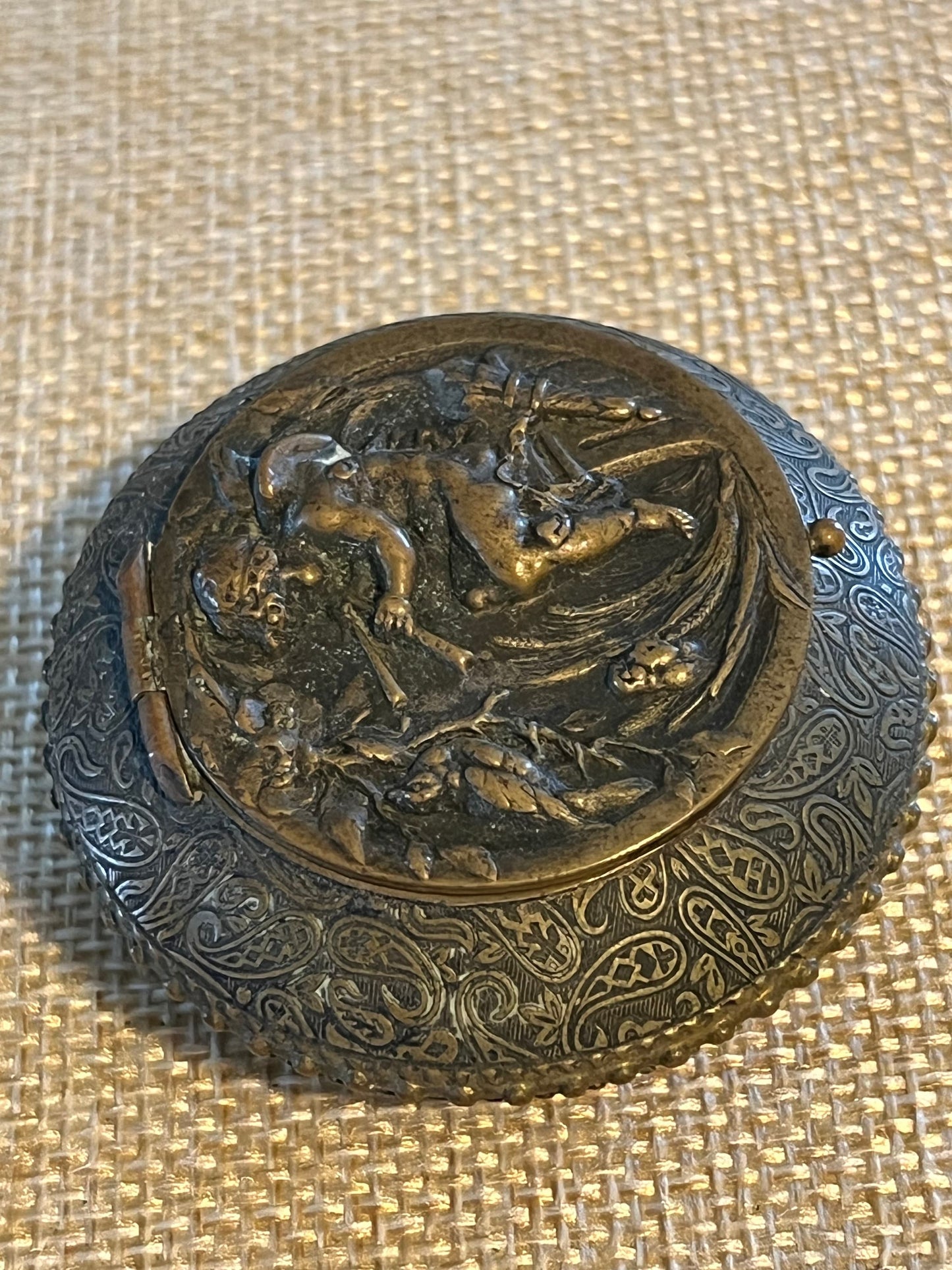 Antique Snuff Box, Cherub Playing Flute, Inside Bluff Scene, Trinket Keepsake Tobacciana, RARE
