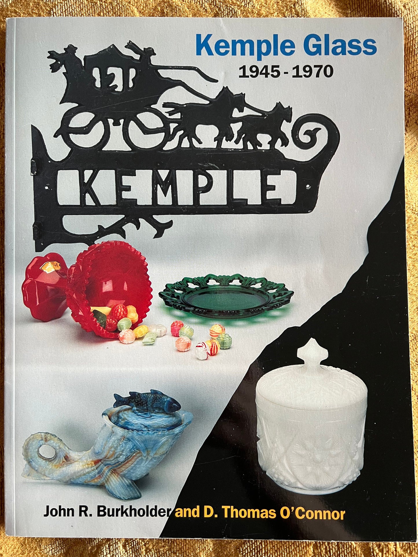 Kemble Glass Works Book: 1945-1970 Art Glass Guide
