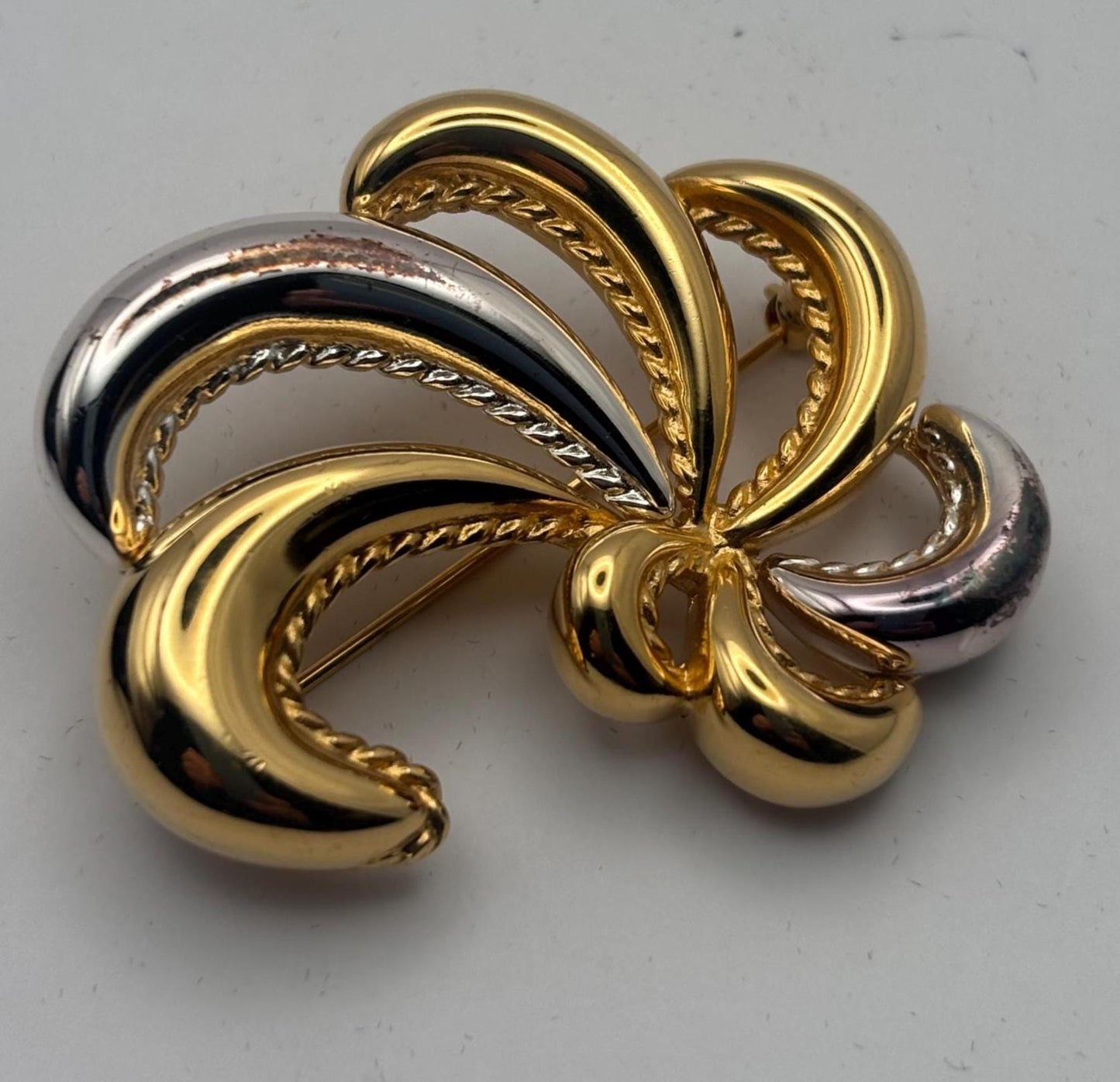 Monet Silver & Gold Ribbon Brooch Pin, Jewelry Gifts, Lover Antiques and Vintage