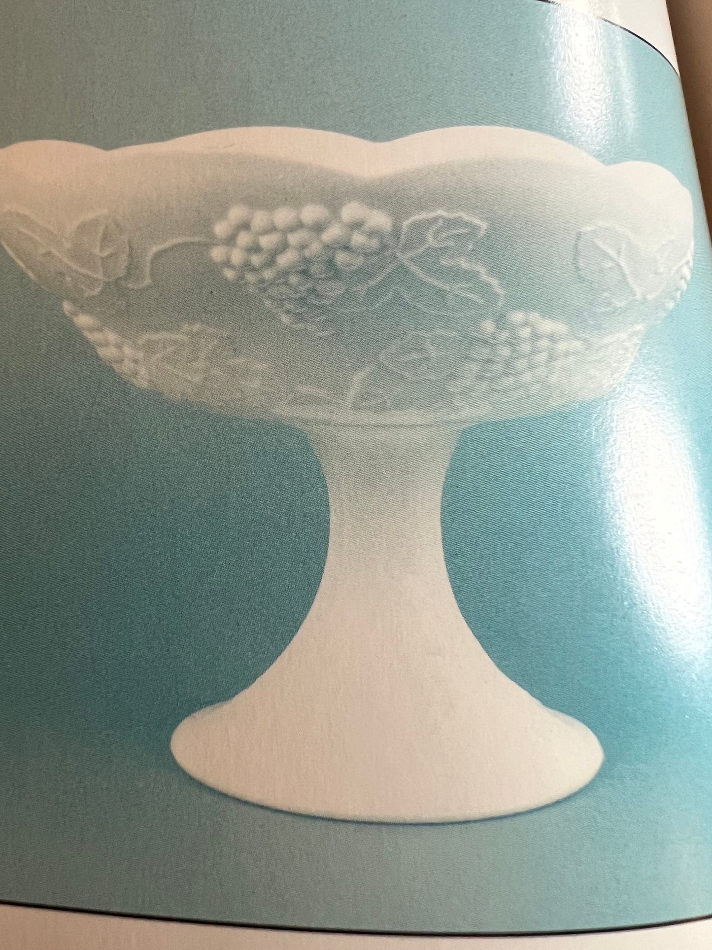 A Century of Indiana Glass Book: Price Guide for Glassware Art