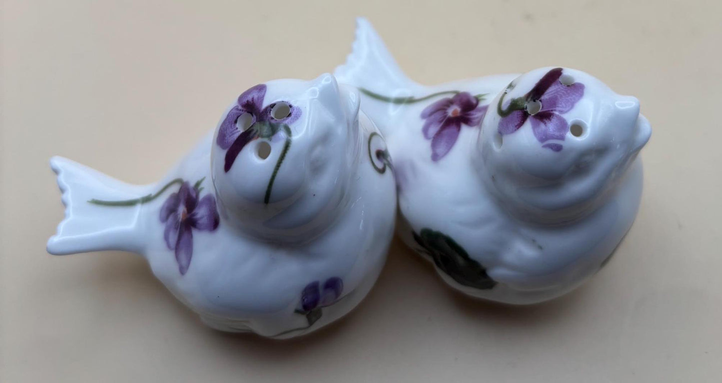 Vintage Hammersley Fine Bone China Bird Salt & Pepper Shakers Hand Painted Victorian Violets Lover Antiques and Vintage