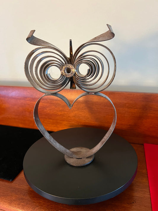 Vintage Metal Owl Art: 1960s Wall Hanging Decor