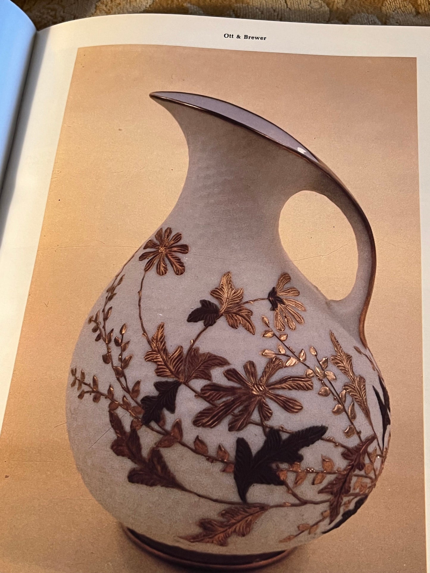Vintage American Belleek Book: Illustrated Collector's Guide, 1984