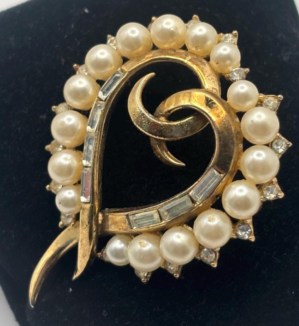 Crown Trifari Heart Brooch by Alfred Philippe, Skylark Romantic Heart Series