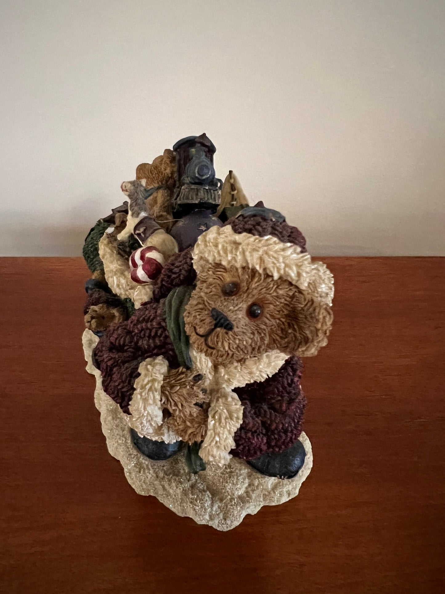 Klaus Jinglebear with Atlas Christmas is Coming Boyds Bear Collection No. 228391