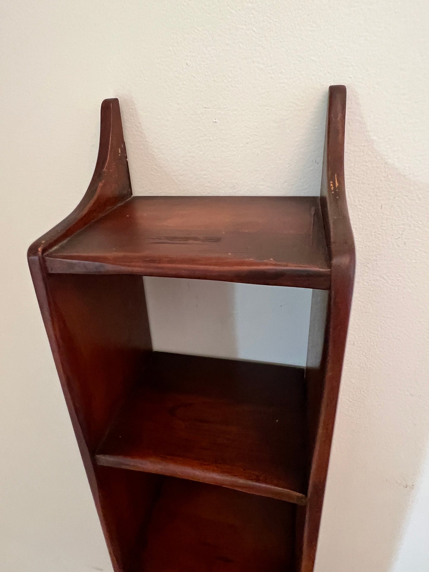 Cushman Colonial Creations 3-47 Hanging Wall Shelf, Bookcase Rack