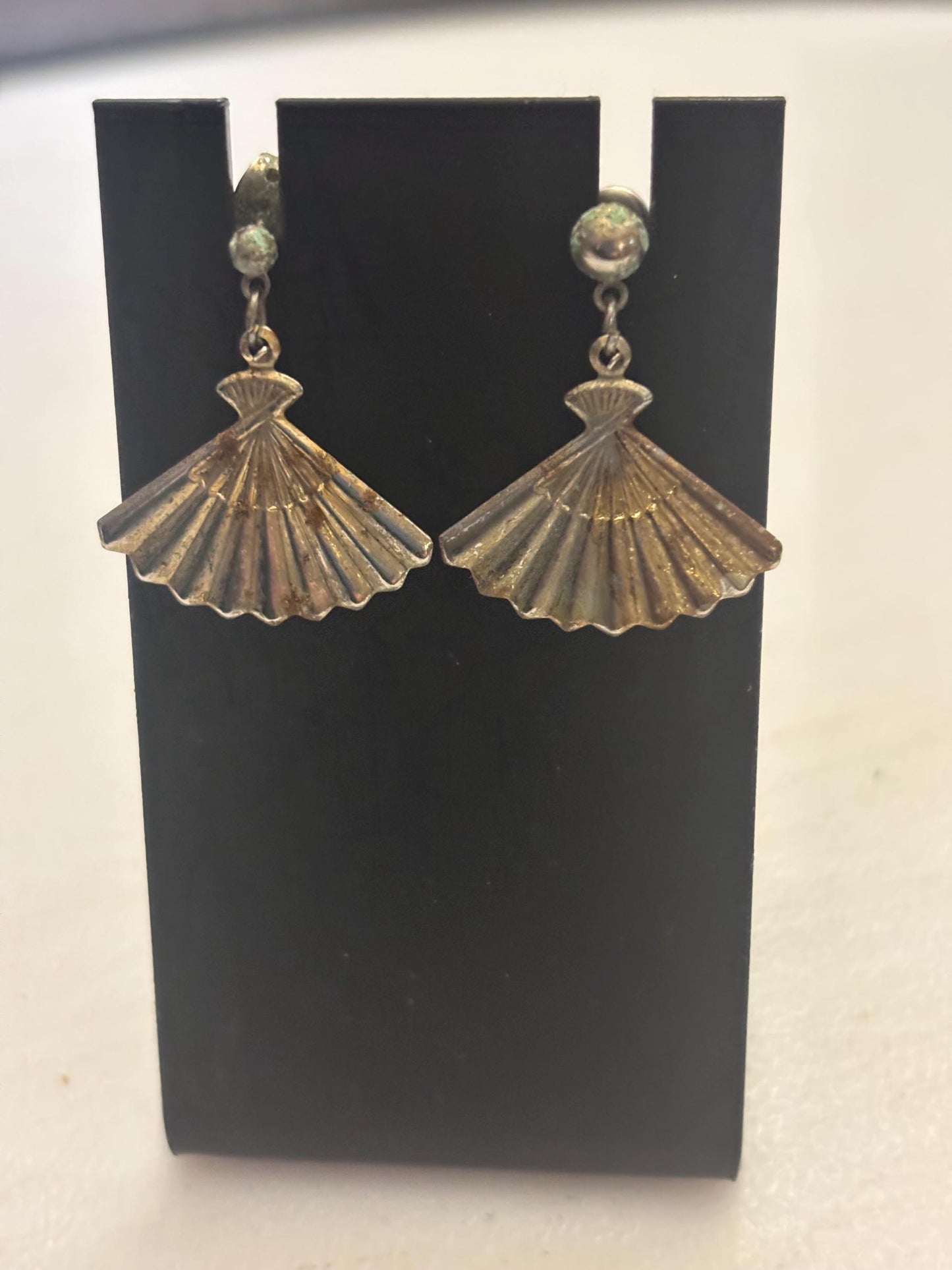 Vintage Fan Earrings, Gold Tone Scalloped Jewelry, Lover Antiques and Vintage