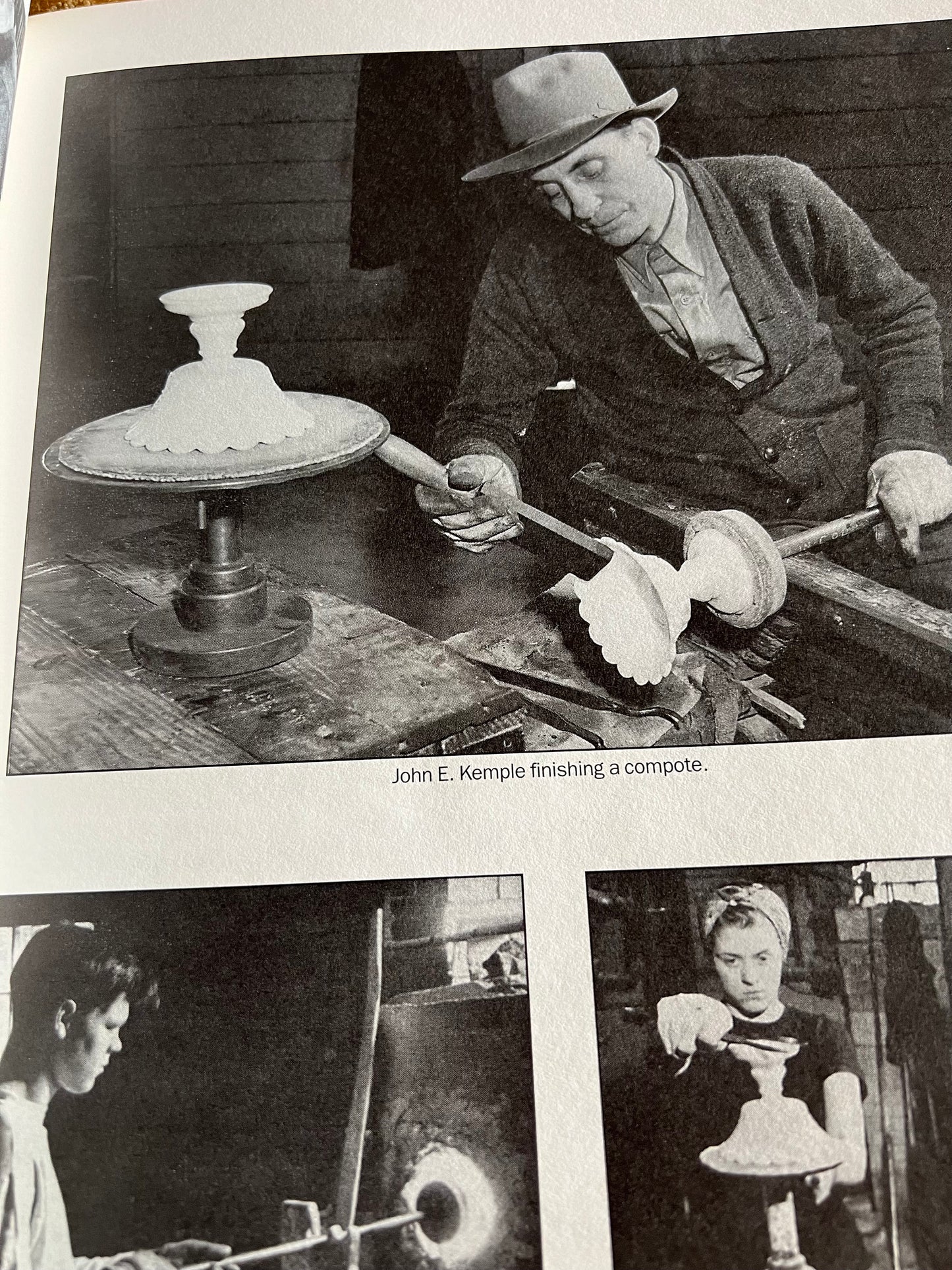 Kemble Glass Works Book: 1945-1970 Art Glass Guide