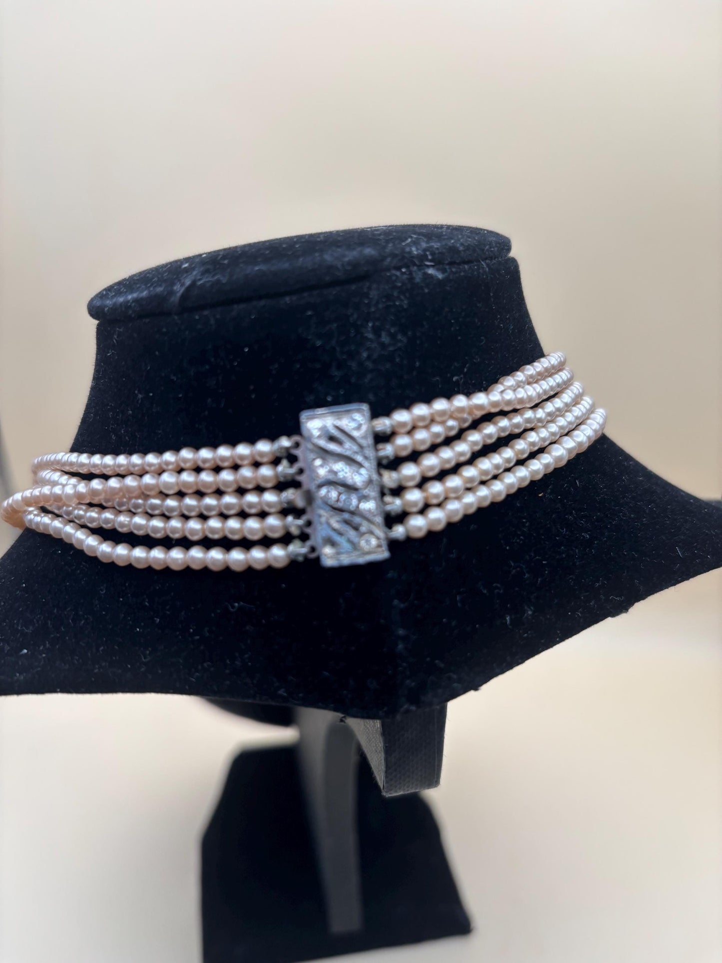 Vintage Multi Strand Faux Pearl Necklace: Elegant Layered Design