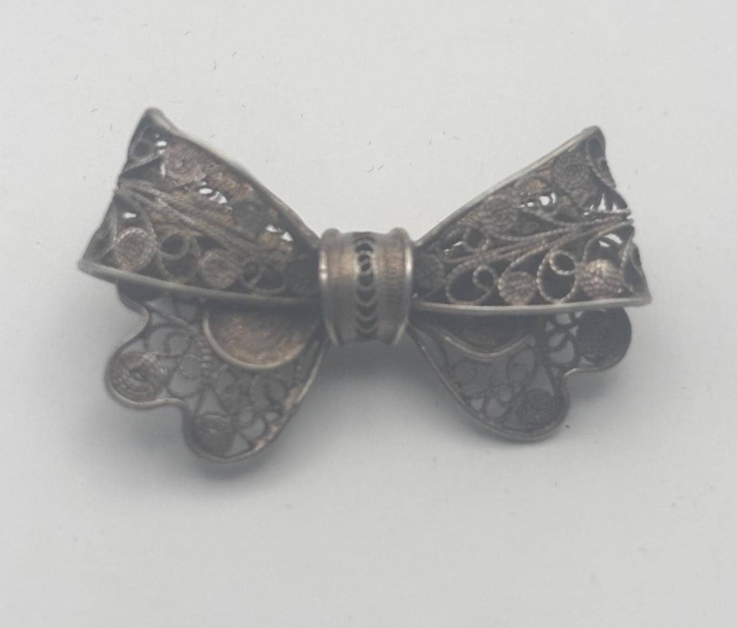 Sterling Silver Filigree Bow Brooch, Tied Ribbow Bow Pin, Lover Antiques and Vintage