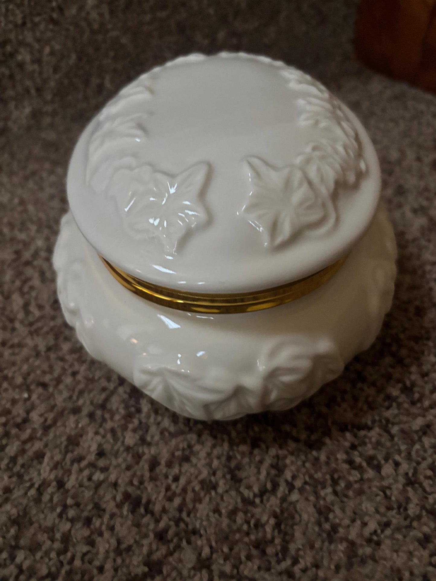 Vintage Lenox Porcelain & Gold Trim Music Box Floral Pattern Lover Antiques and Vintage