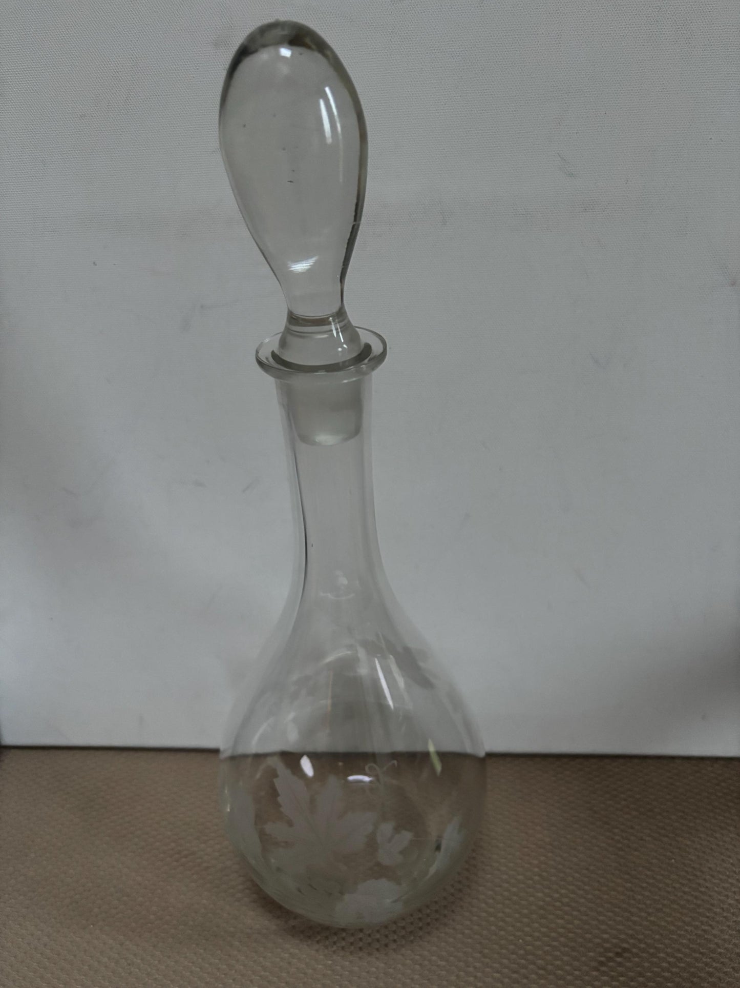 Vintage Etched Glass Decanter Wine Bottle Decanter & Stopper Tall Crystal Glass Lover Antiques and Vintage