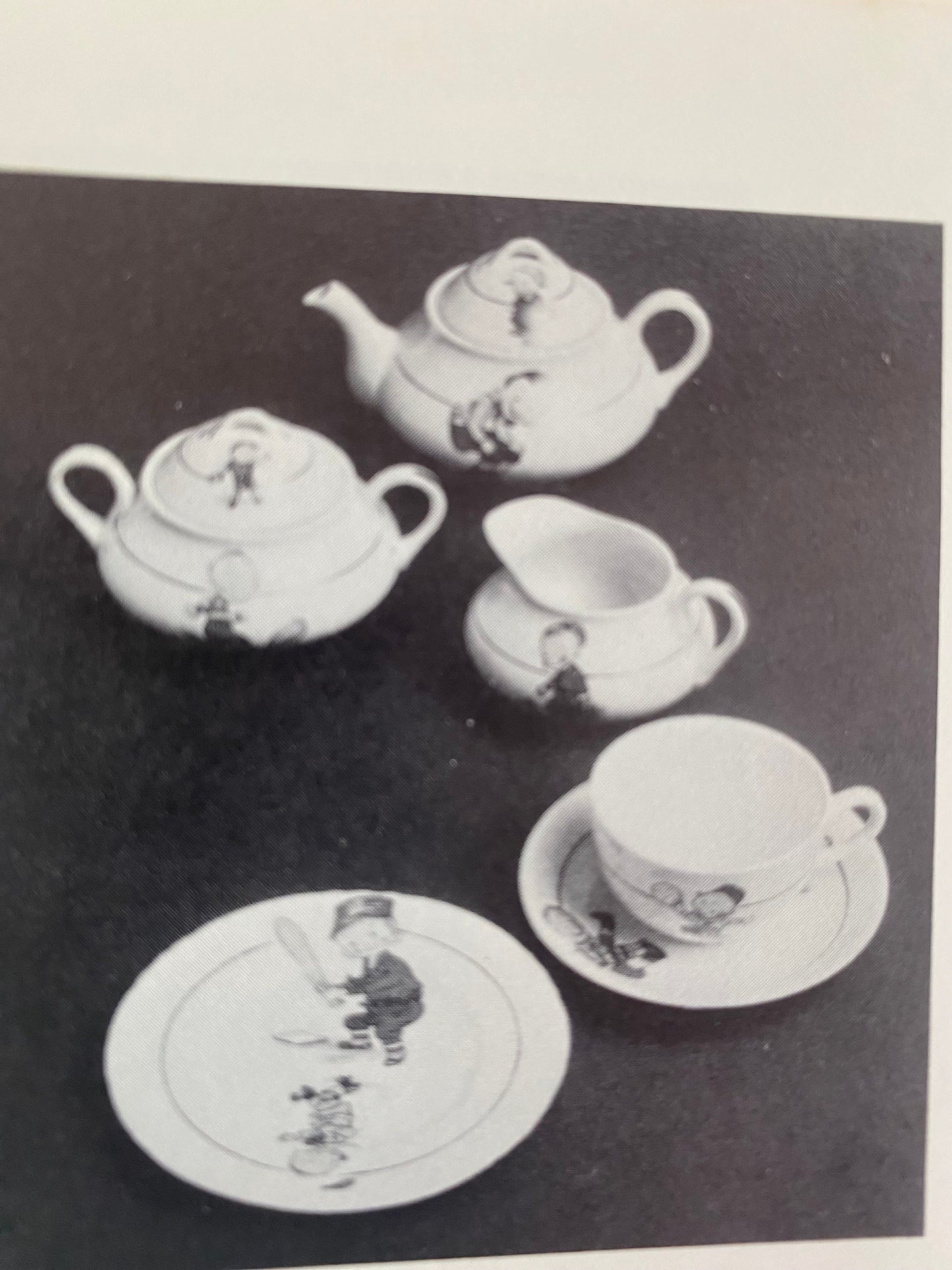 Playtime Dishes Book: Children's Porcelain, Tin & Pottery