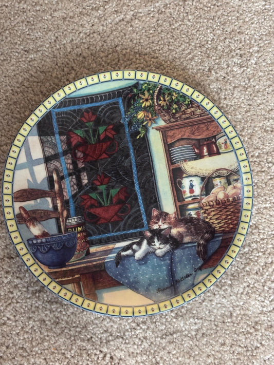 Series Cozy Country Corners Cat Plate, Lazy Morning, Edwin K. Knowles China Company, First Issue Limited Edition, Lover Antiques Vintage