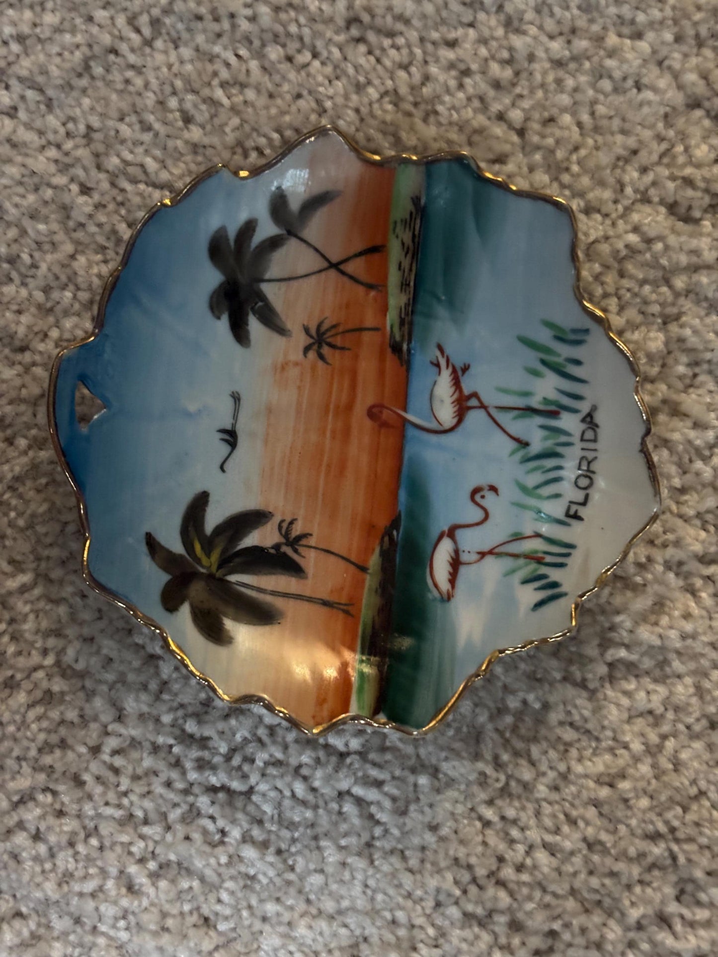 Florida Souvenir Wall Hanging Dish, Lover Antiques and Vintage