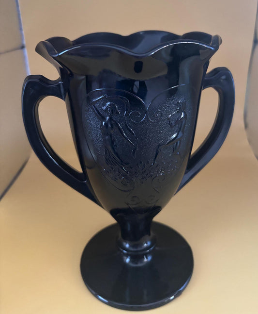 Vintage LE Smith Black Trophy Vase Lover Antiques and Vintage