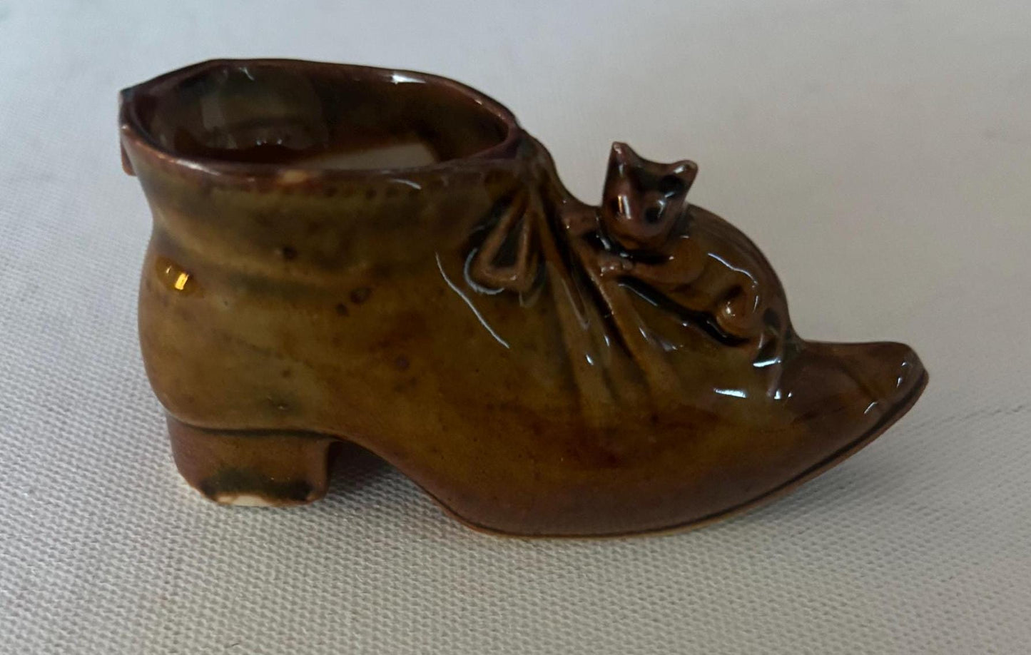 Vintage Cat on Top of Brown Shoe Ceramic Lace Up Shoe Lover Antiques and Vintage