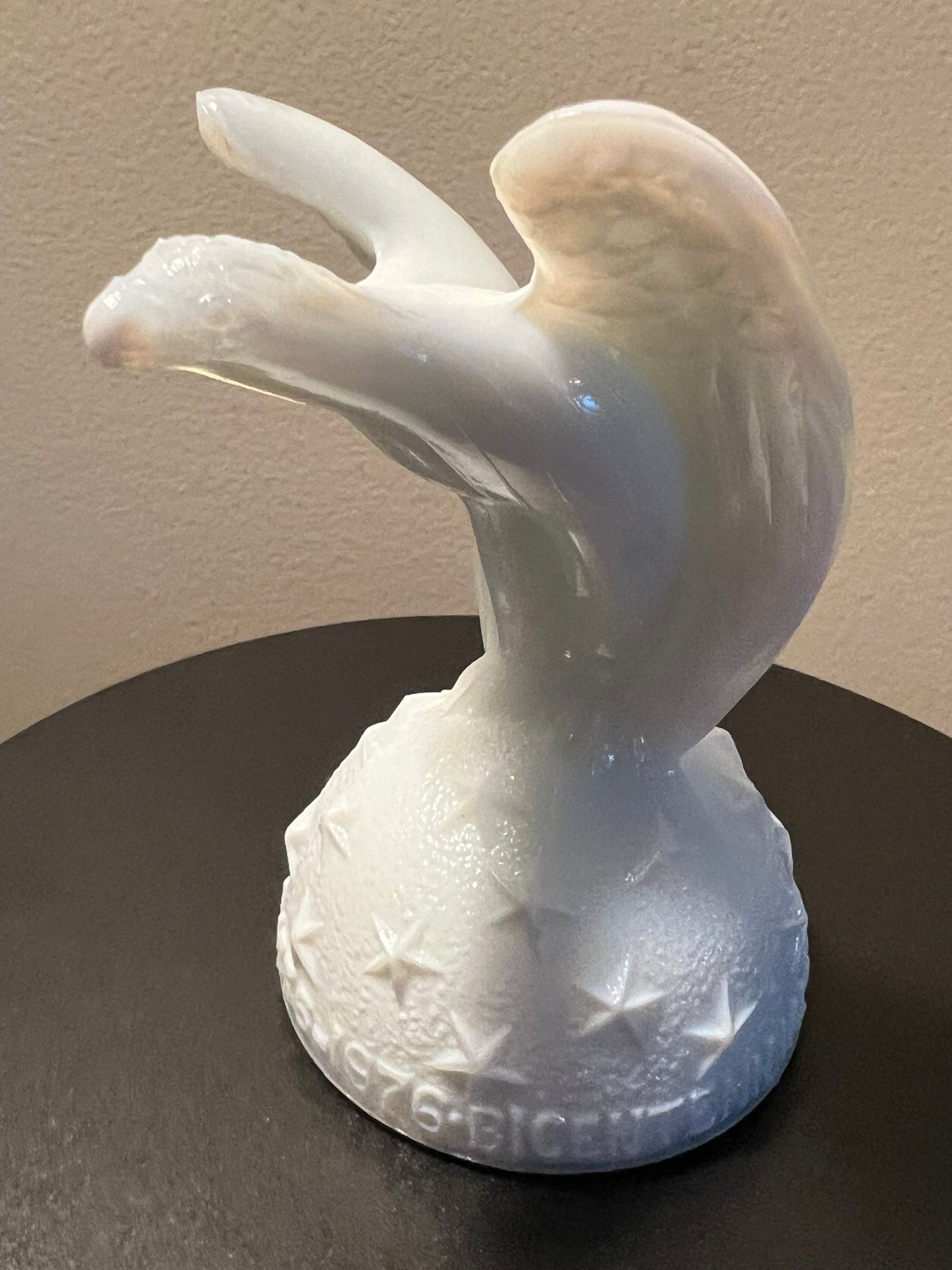 Vintage Summit Art Glass Eagle Figurine: 1776 Bicentennial