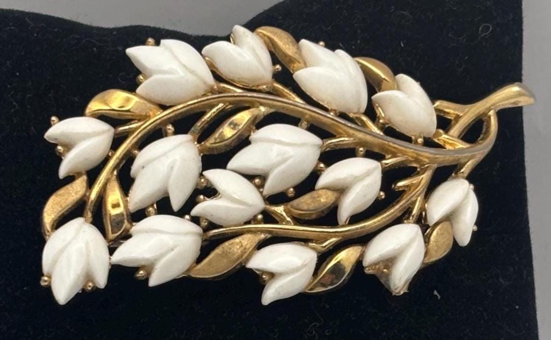 Crown Trifari Tulip Flower Brooch, by Alfred Phillipe