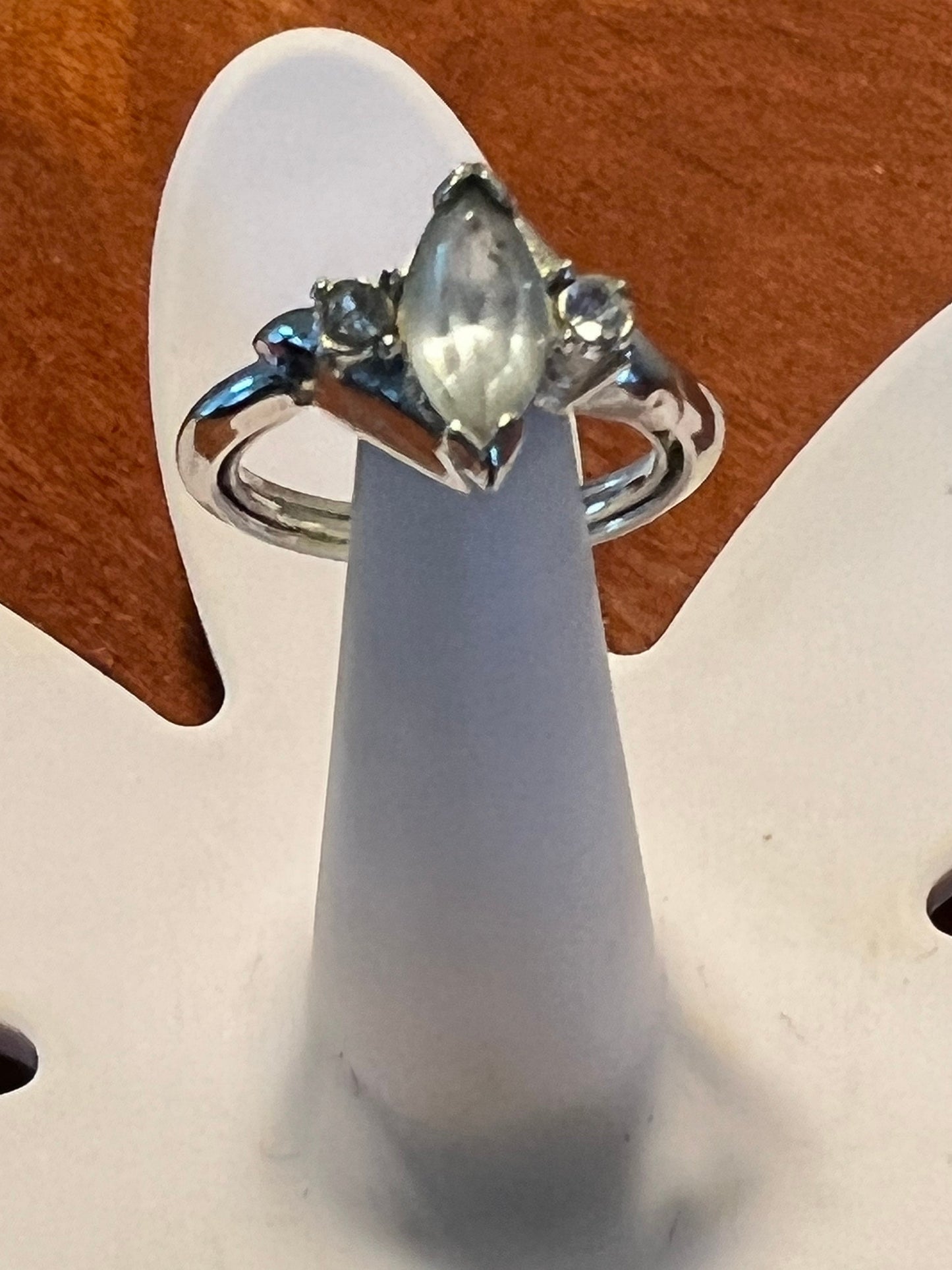 Vintage Avon Ring with blue gemstone in Diamond shape setting adjustable