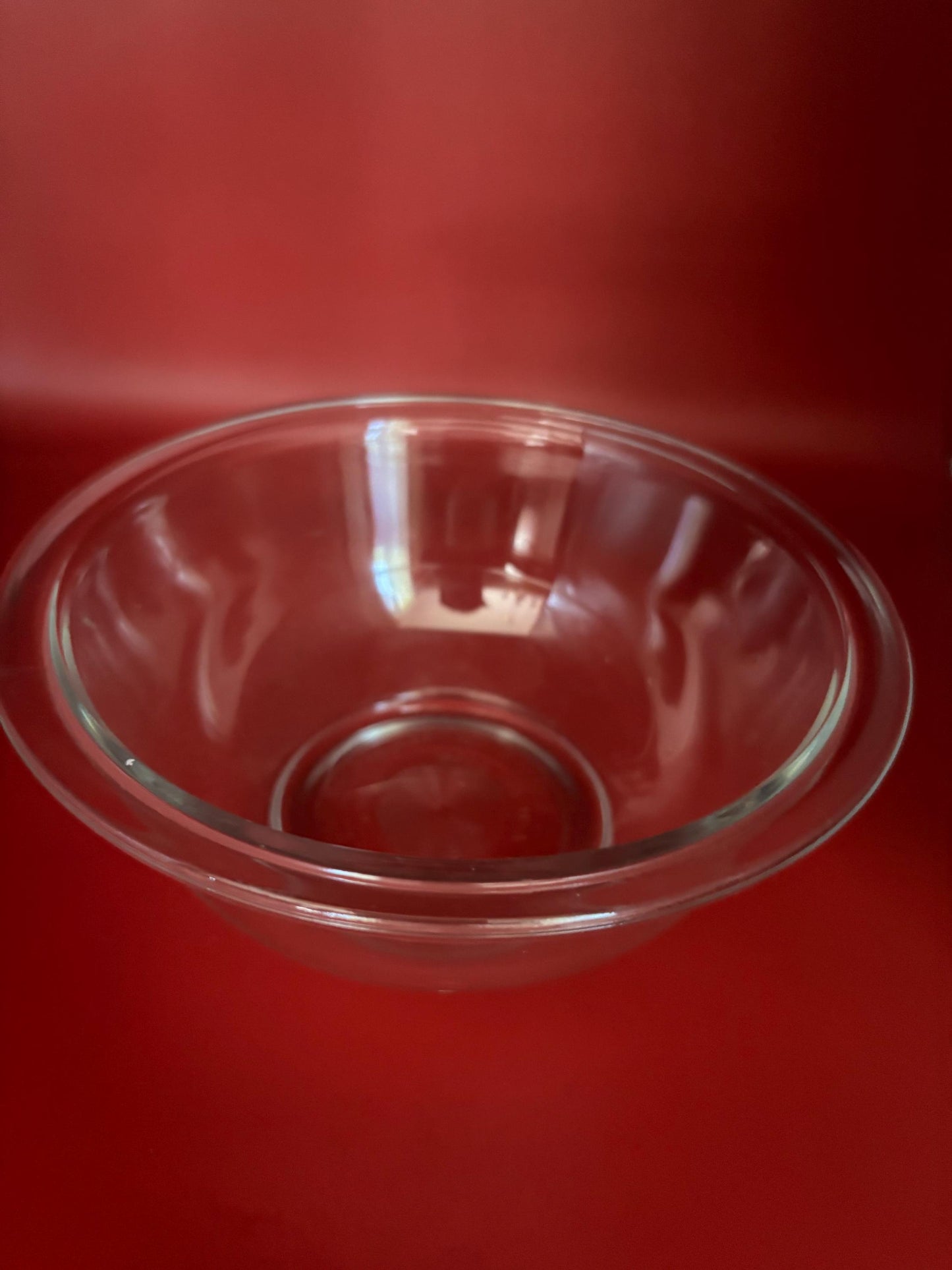 Vintage Glass Mixing Bowl: 7 1/8" Diameter