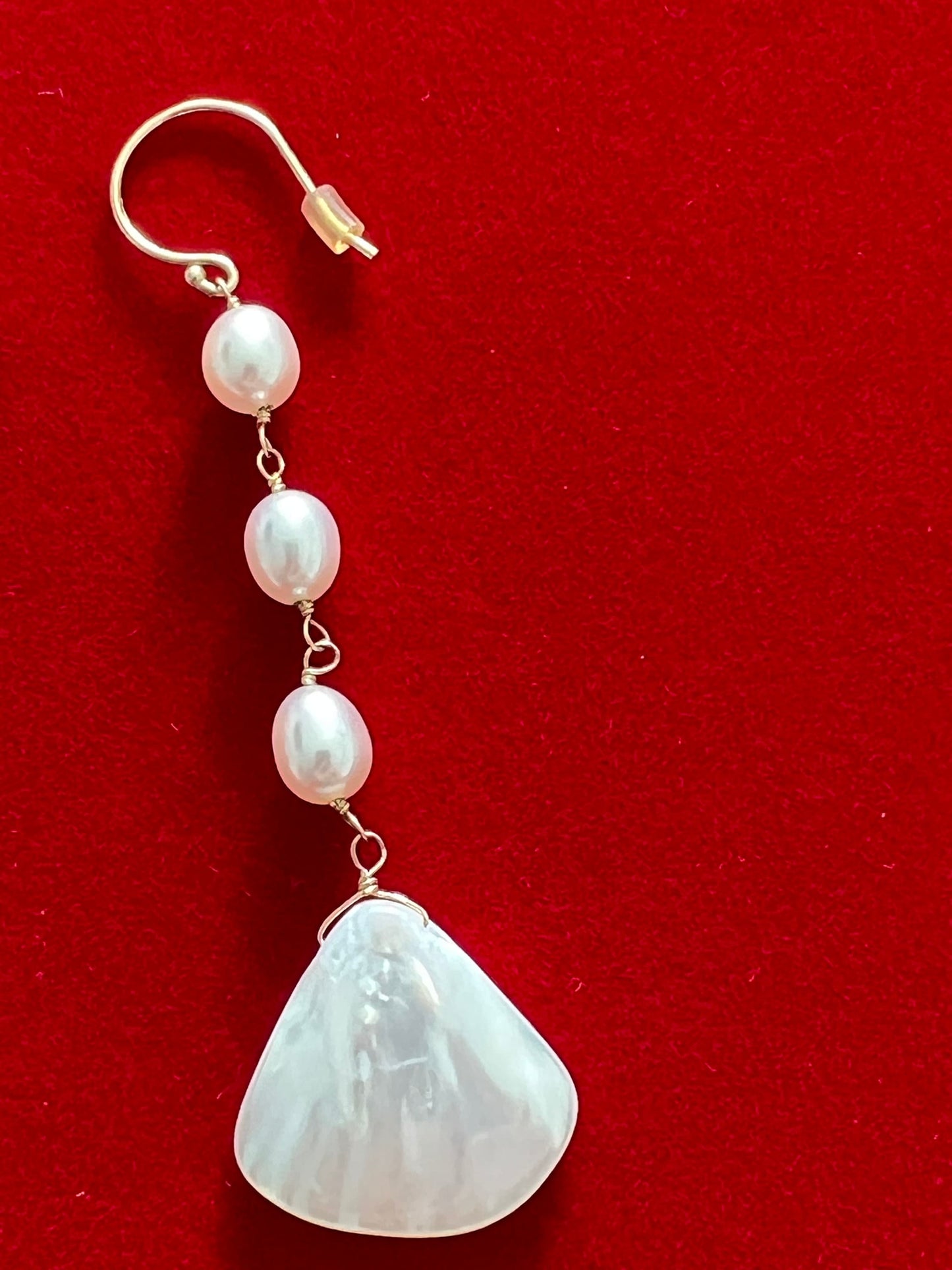 Vintage Mother of Pearl Drop Earrings: Opalescent Shell Jewelry