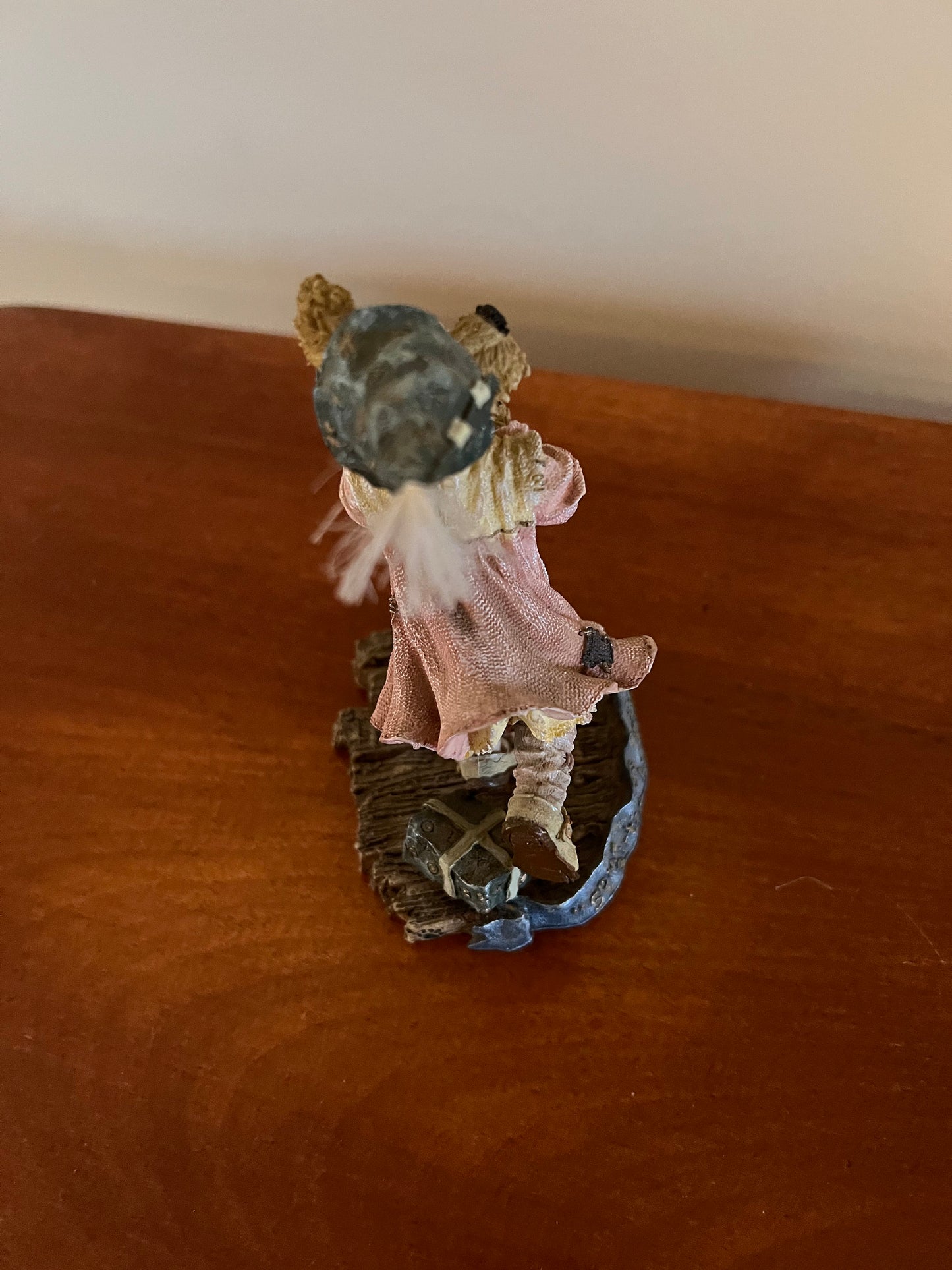Boyds Bears & Friends Katie B. Howold Not Tellin’ No. 228362 The Bearstone Collection