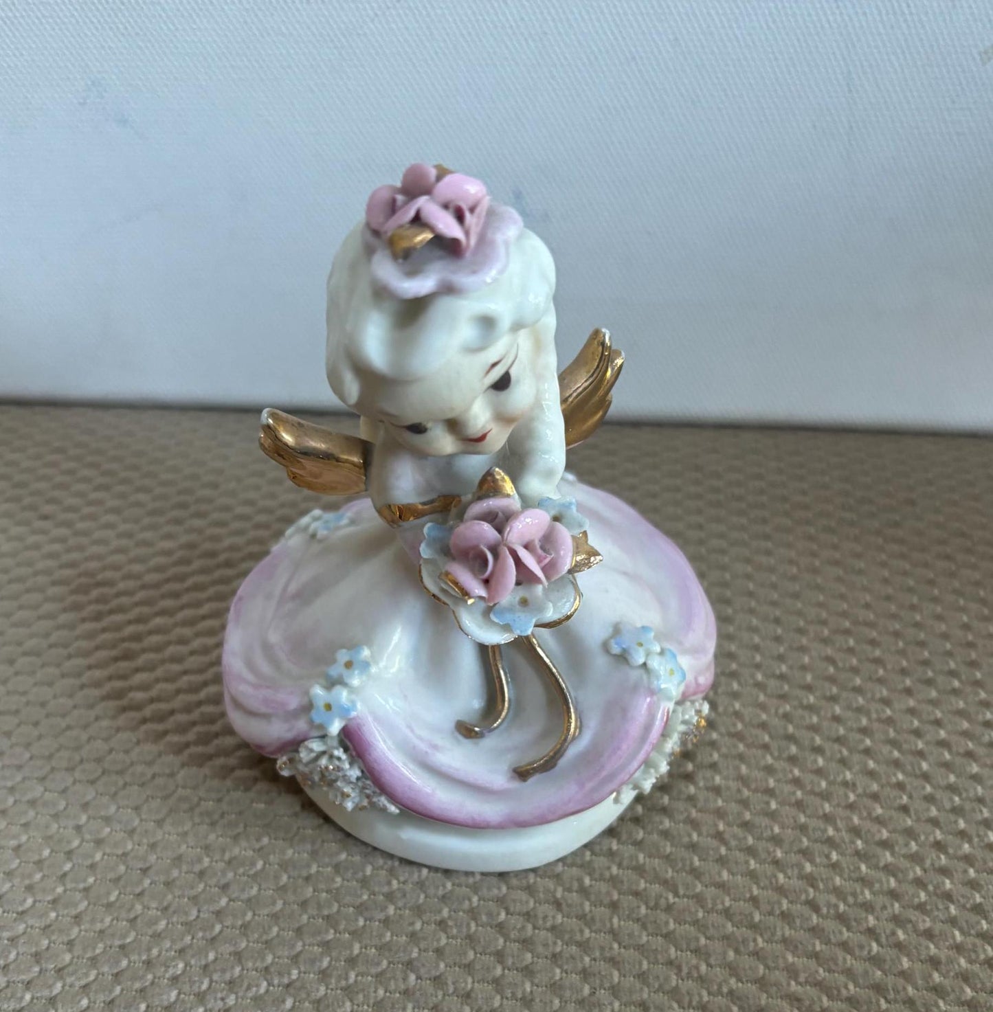 Vintage Lefton Angel with Gold Gilded Wings Holding Roses Hand Painted Porcelain Figurines Japanese KW8231 Lover Antiques and Vintage
