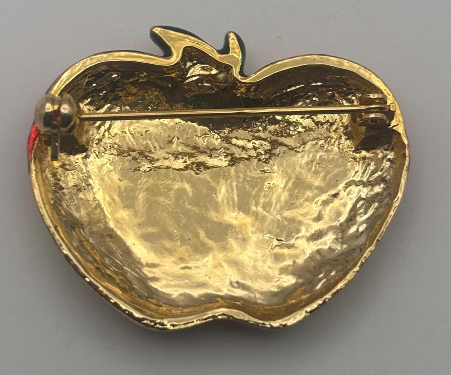 Vintage Apple with NYC Skyline Pin Brooch Lover Antiques and Vintage