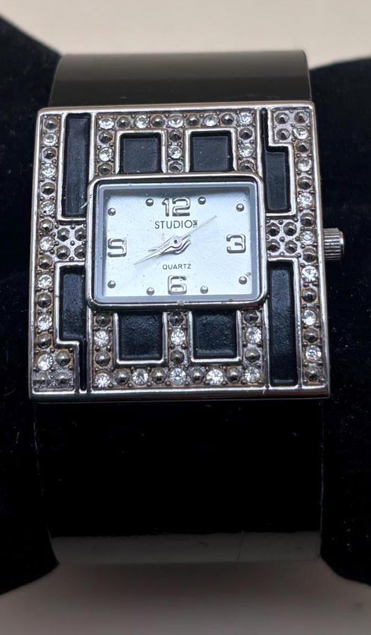 Vintage Geneva Platinum Quartz Watch Lover Antiques and Vintage