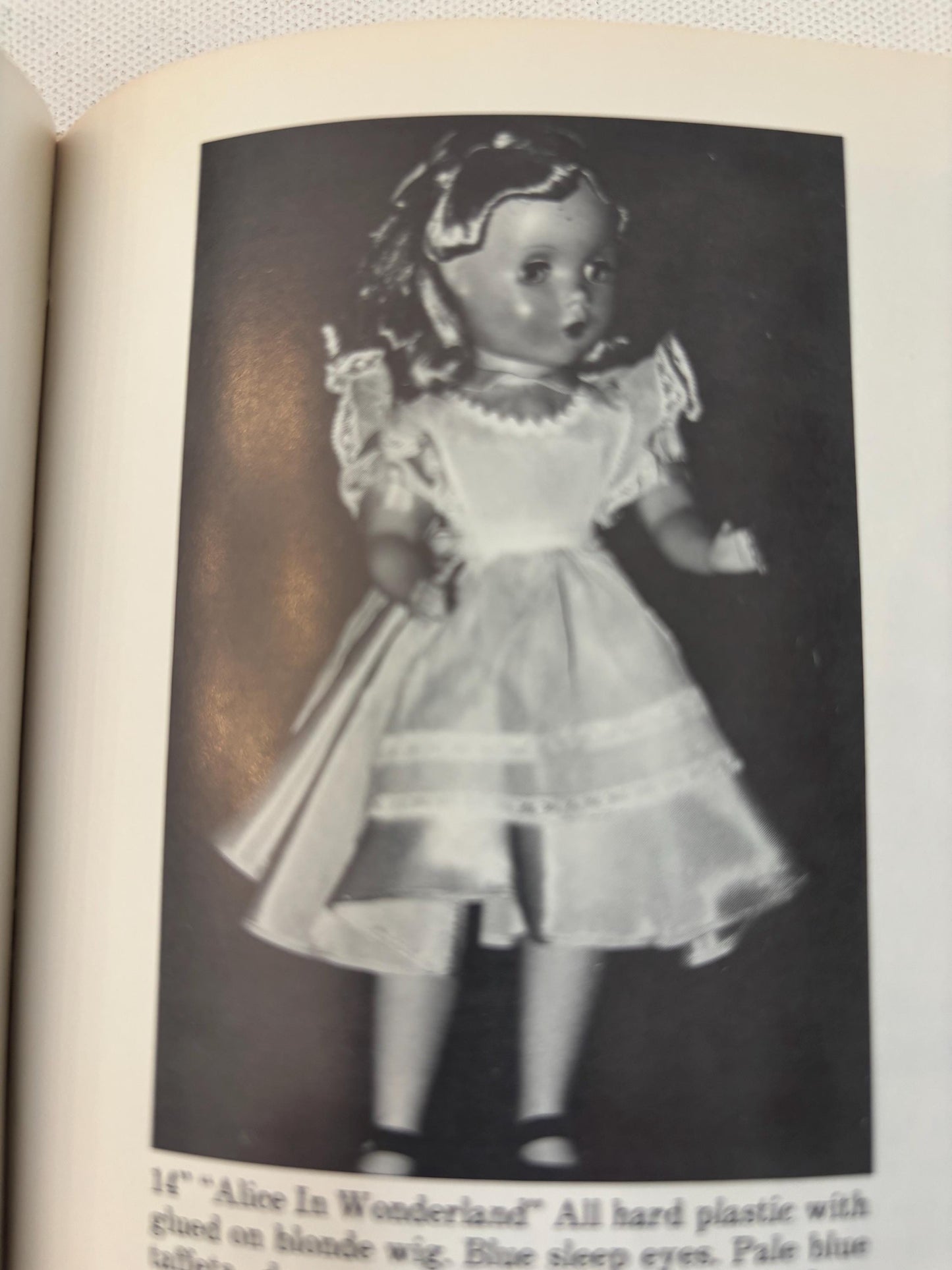 Madame Alexander Collector's Dolls Book, by Patricia R. Smith, Lover Antiques and Vintage