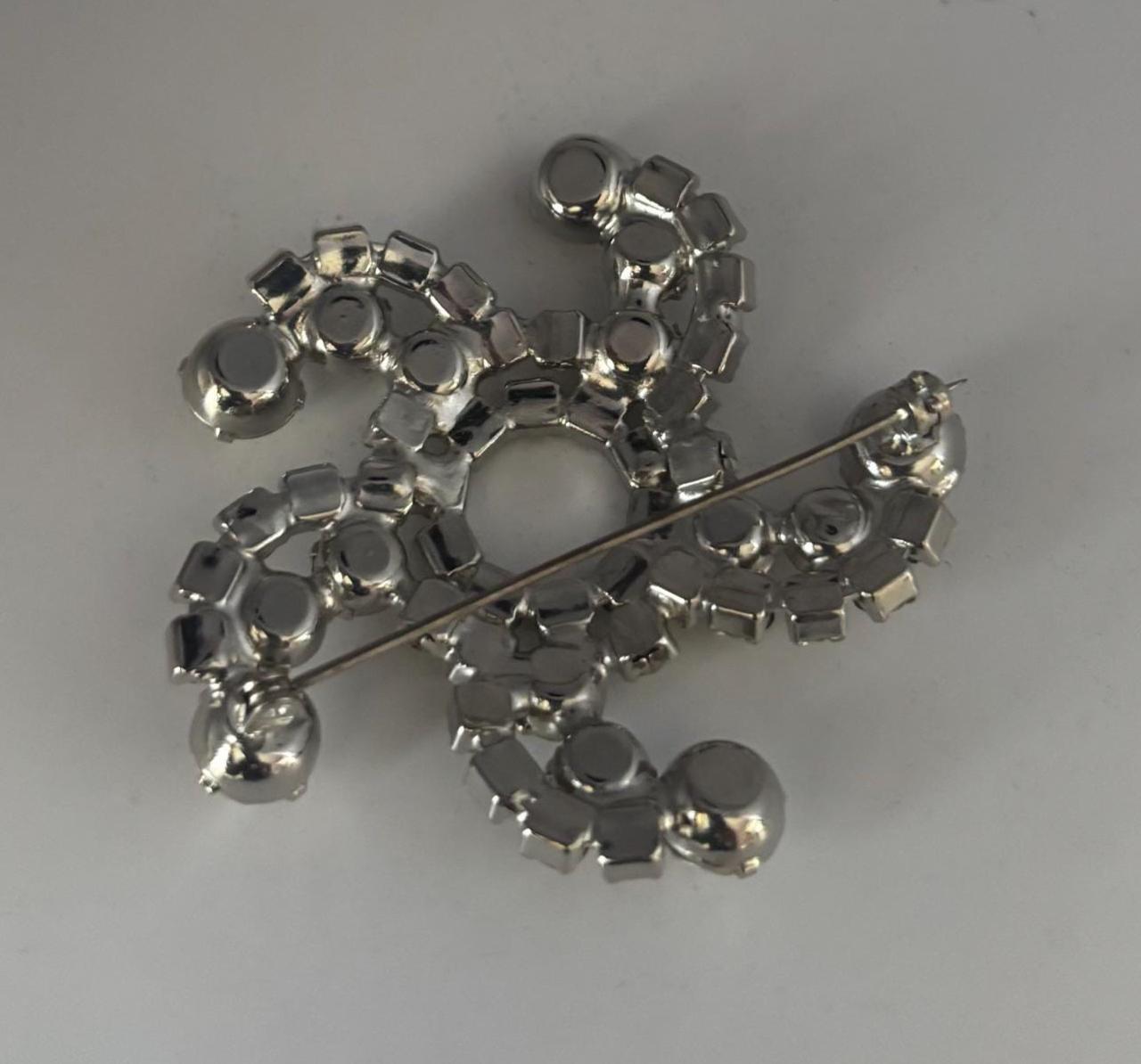 Vintage Rhinestone Swirl Brooch, Crystal Elegant Pin Jewelry