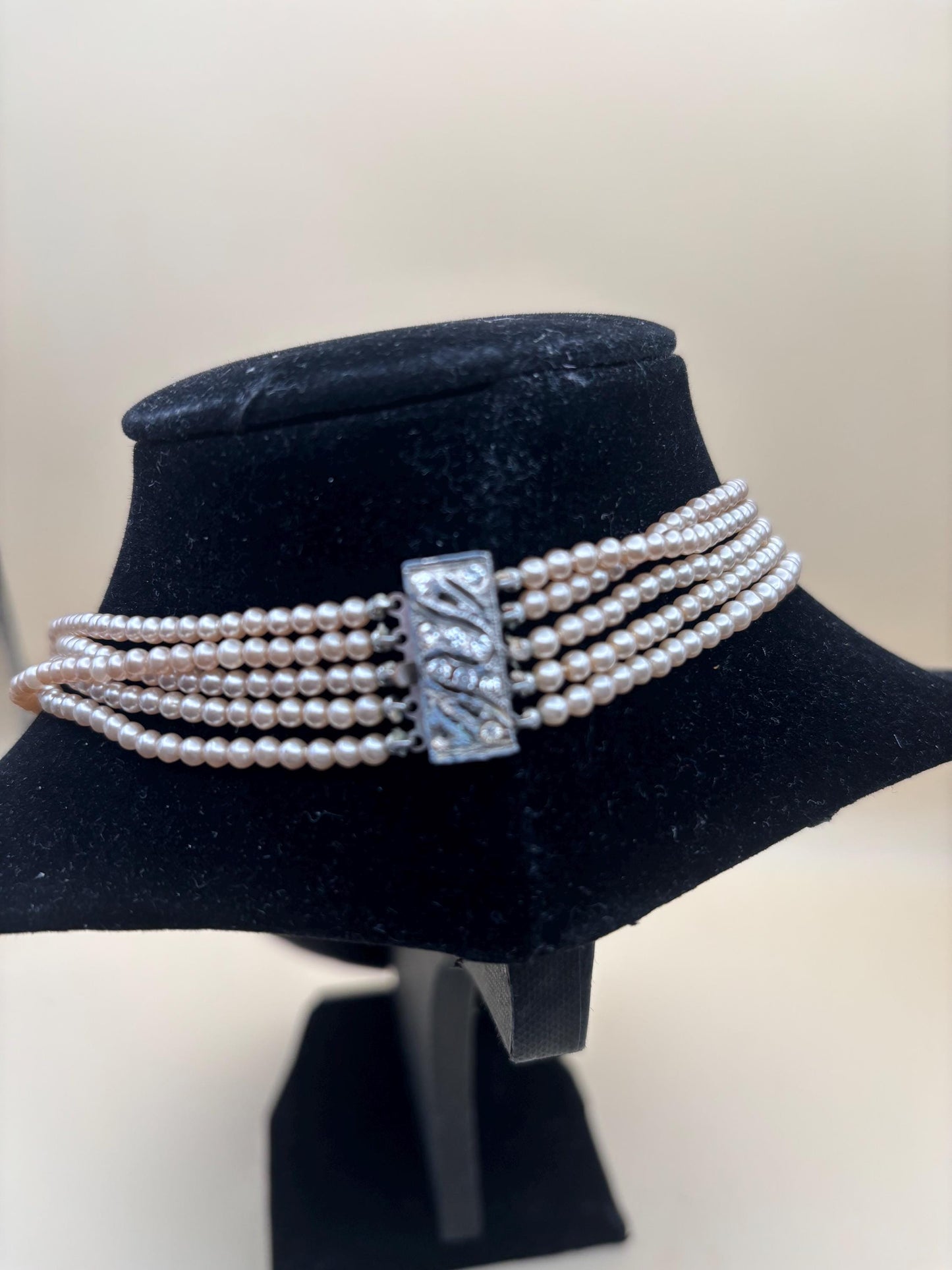 Vintage Multi Strand Faux Pearl Necklace: Elegant Layered Design