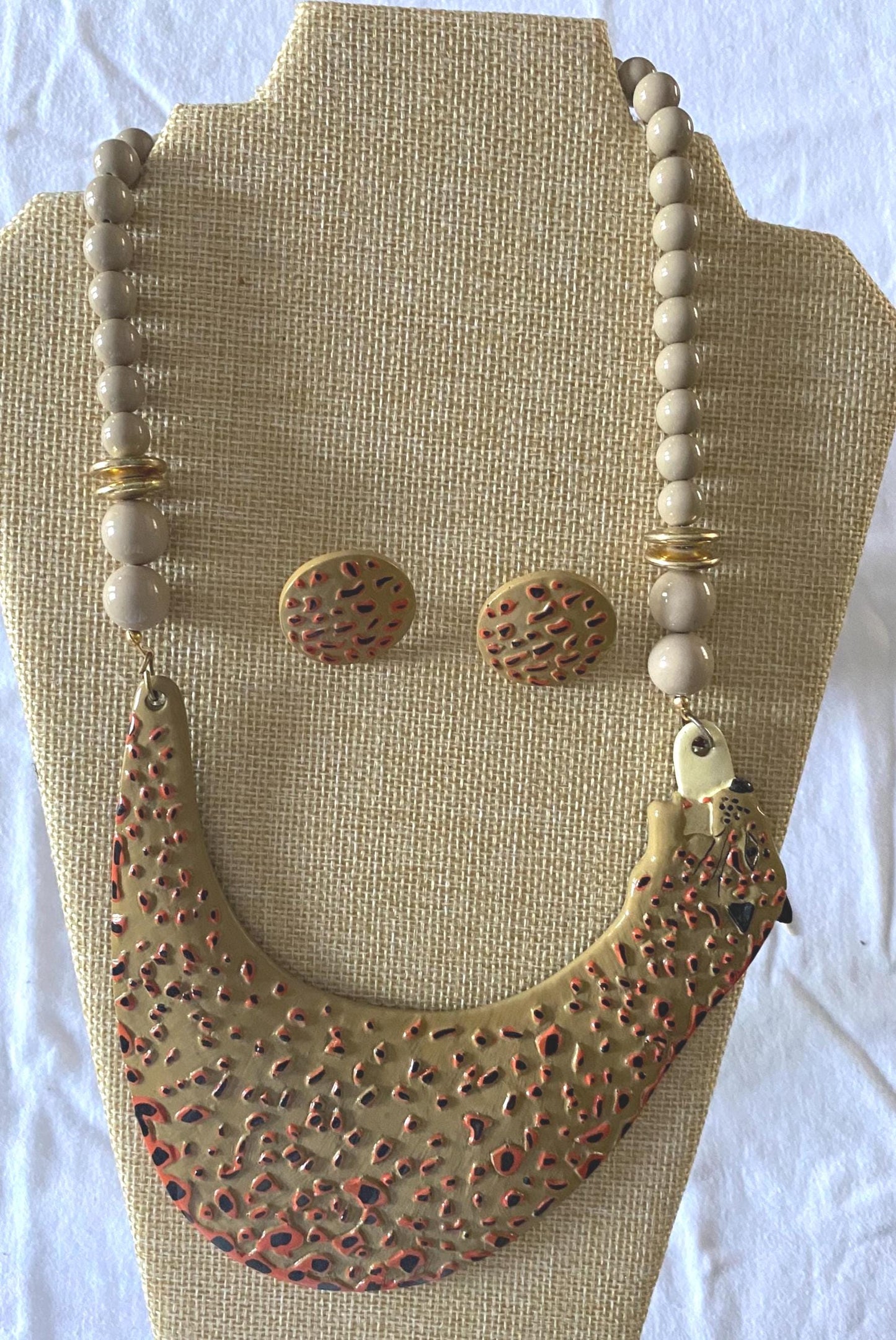 Giraffe Figural BIB & Beaded Statement Resin Necklace and Matching Earrings Animal Jewelry Unique Gifts
