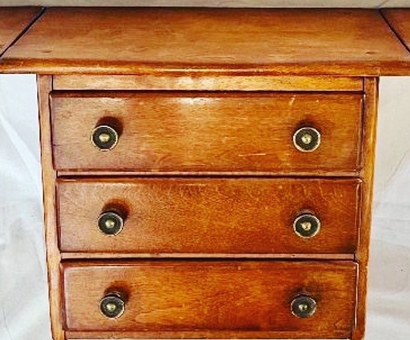 Vintage Cushman Colonial Creations 3-56 Wall Console with Three Drawers in Historical Maple Stain Very Rare Lover Antiques and Vintage