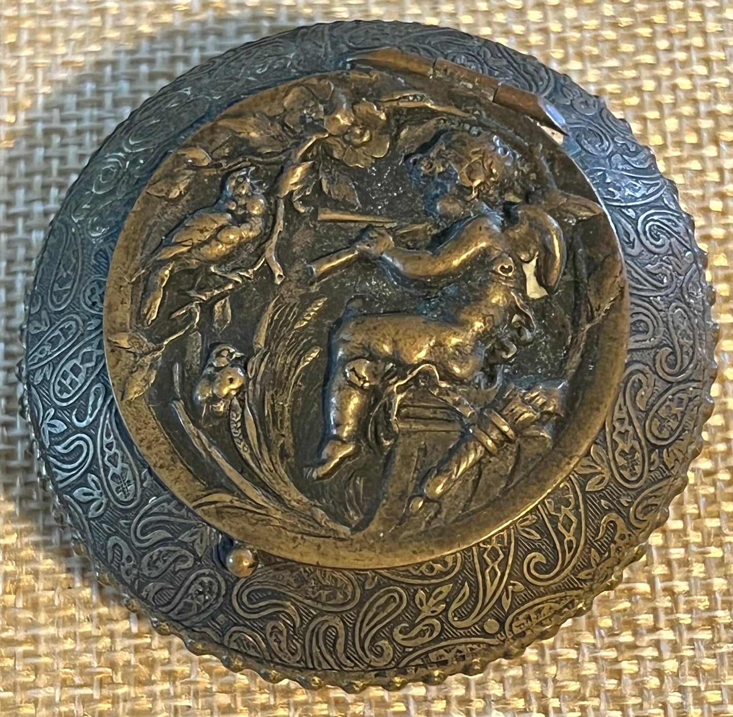 Antique Snuff Box, Cherub Playing Flute, Inside Bluff Scene, Trinket Keepsake Tobacciana, RARE