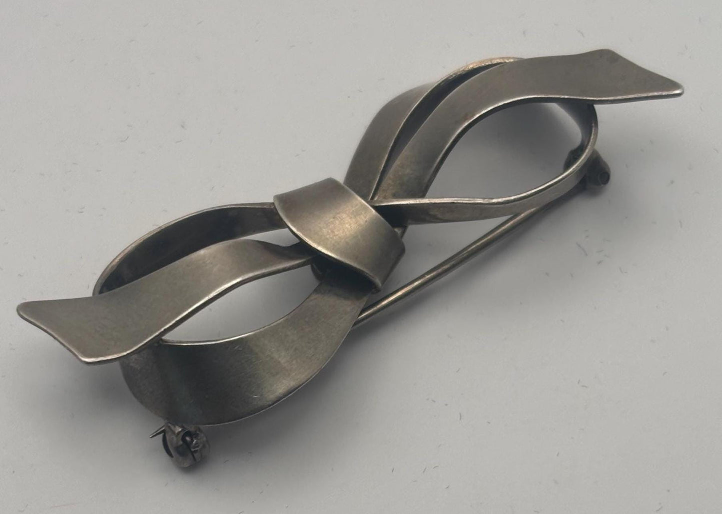 Sterling Silver Bow Brooch, Tied Ribbow Bow Pin, Lover Antiques and Vintage