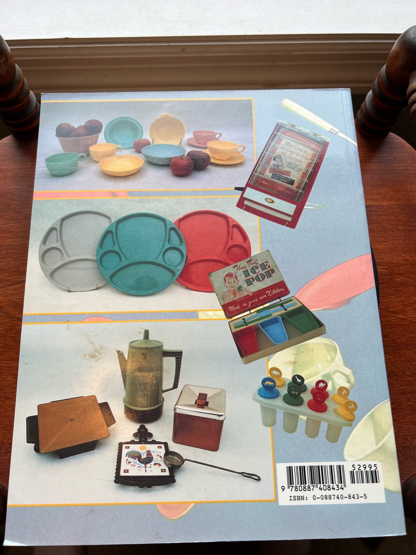 Collectible Plastic Kitchenware and Dinnerware 1935-1965 by Michael J. Goldberg Lover Antiques and Vintage