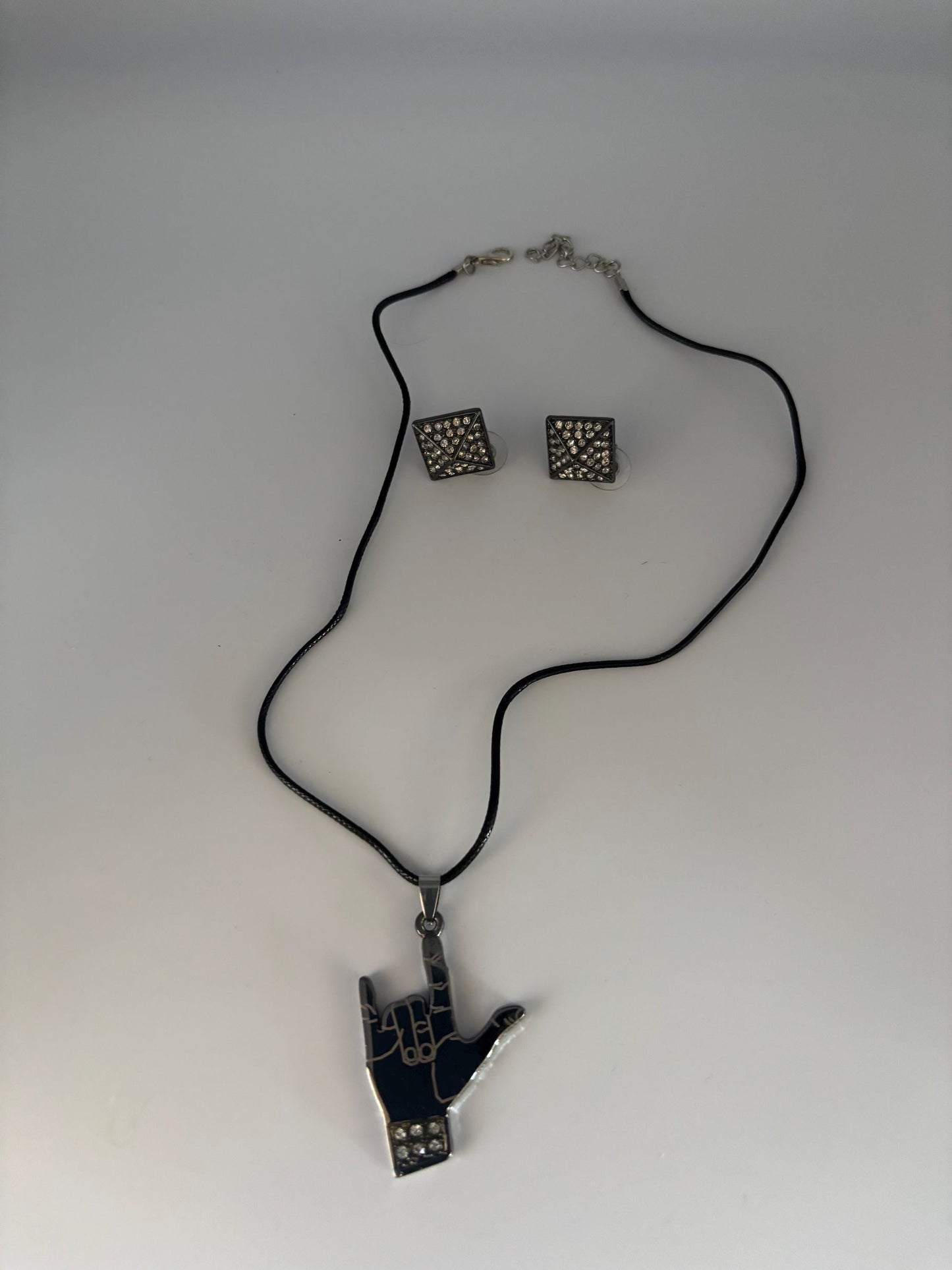 Vintage Necklace and Earrings Set Lover Antiques and Vintage