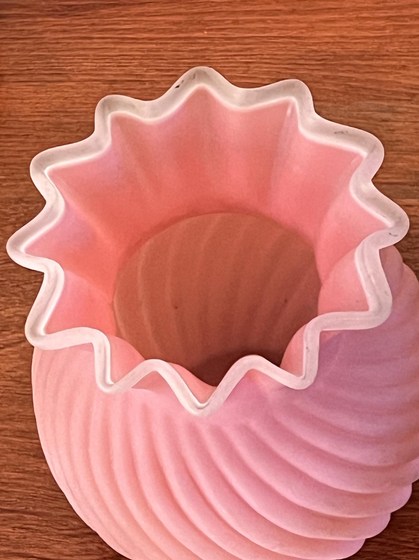 Sandwich Glass Peach Blow Glass Vase with Swirl Ruffled Top Optic Pink Art