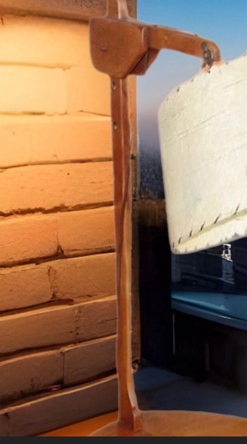 Cushman Colonial Creations Table Lamp: Three-Shelf Rustic Lighting