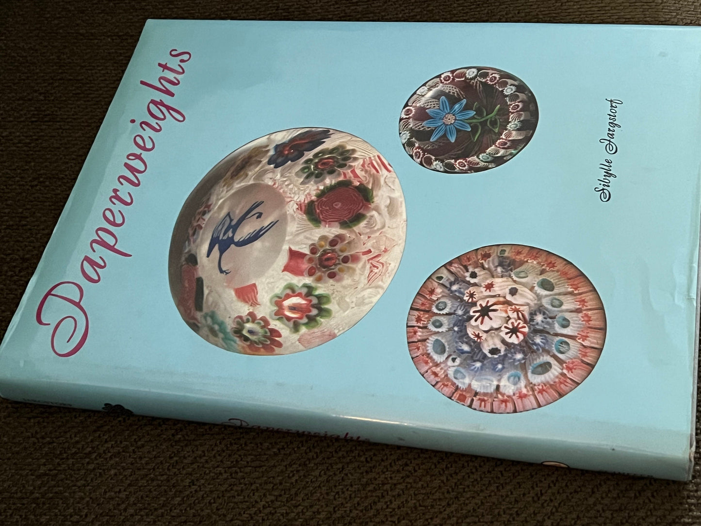 Vintage Paperweights Guide Book, by Sibylle Fargstorf, Glass Art Paperweights Book, Lover Antiques and Vintage