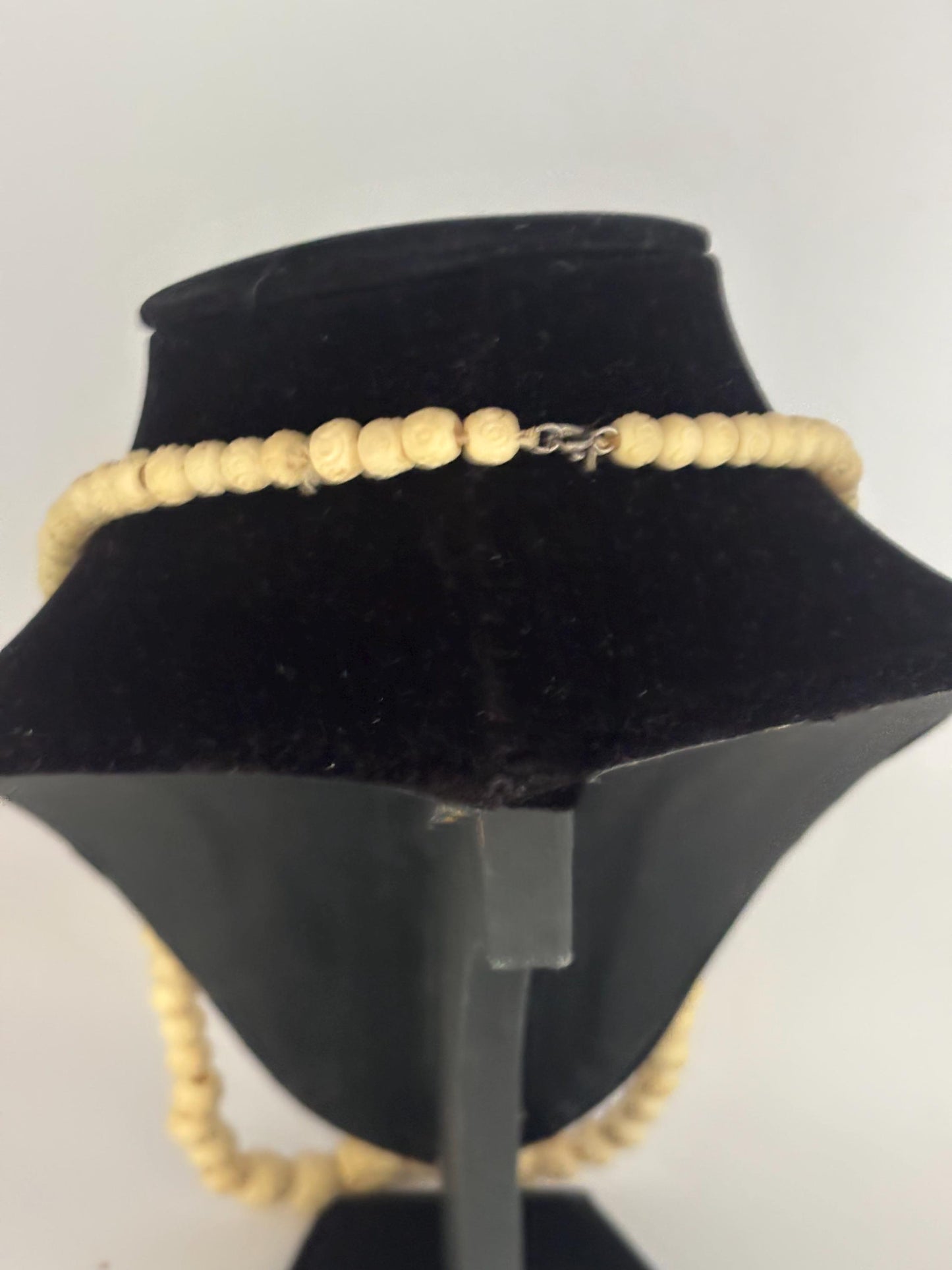 Vintage Hand Carved Bone Beaded Necklace Graduated Beads Lover Antiques and Vintage